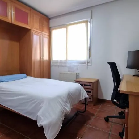 Casa Con Jardin Cerca De Santander Camargo