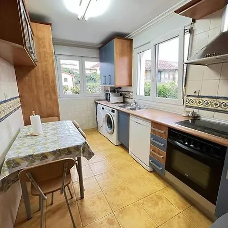Casa Con Jardin Cerca De Santander Holiday home Camargo